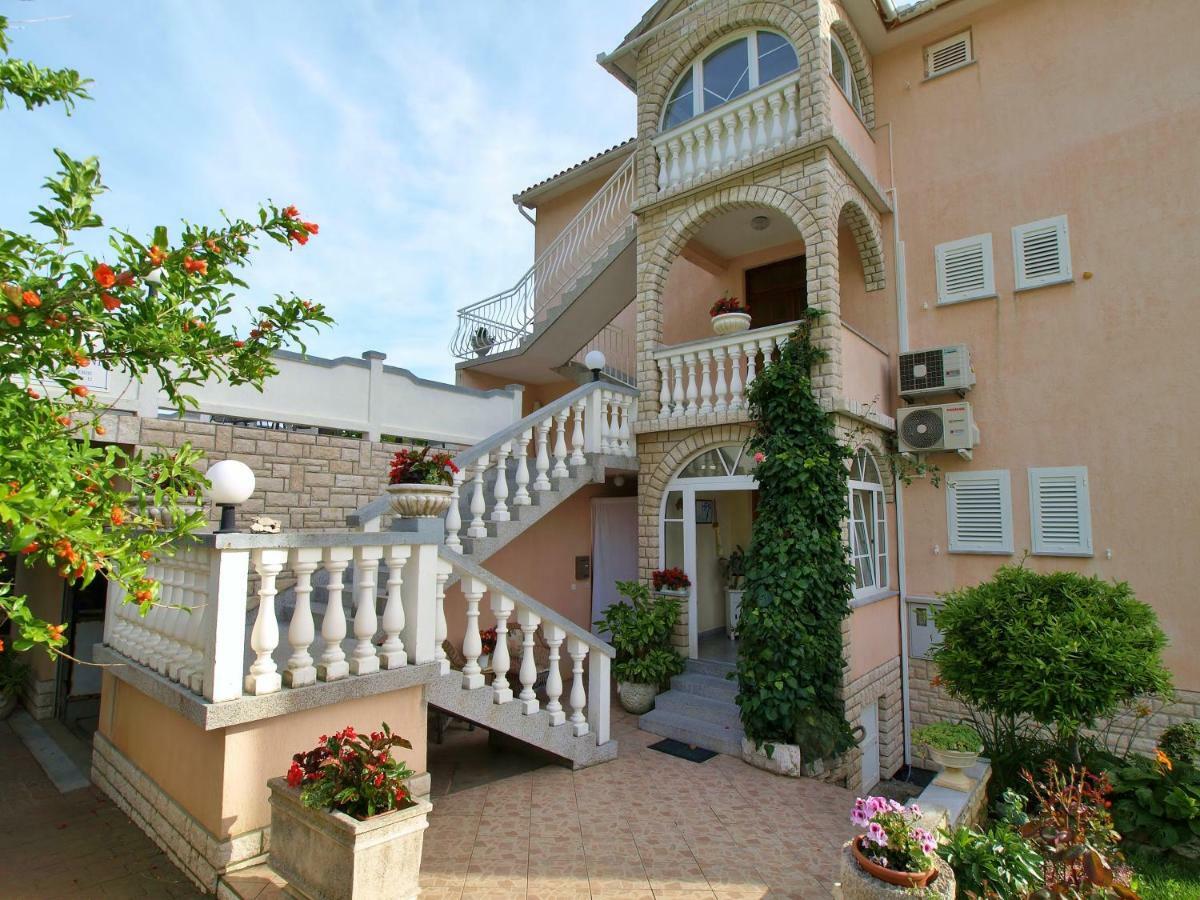 Apartments Panorama View Zeljko Scerbe Mundanije Exterior foto